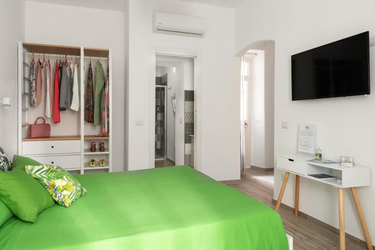 Altre Guest House Ольбія Екстер'єр фото