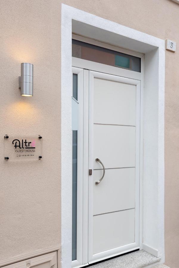 Altre Guest House Ольбія Екстер'єр фото